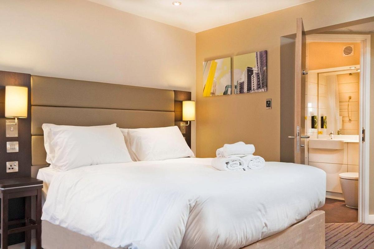 Silurian Hotel Newport Newport  Zewnętrze zdjęcie